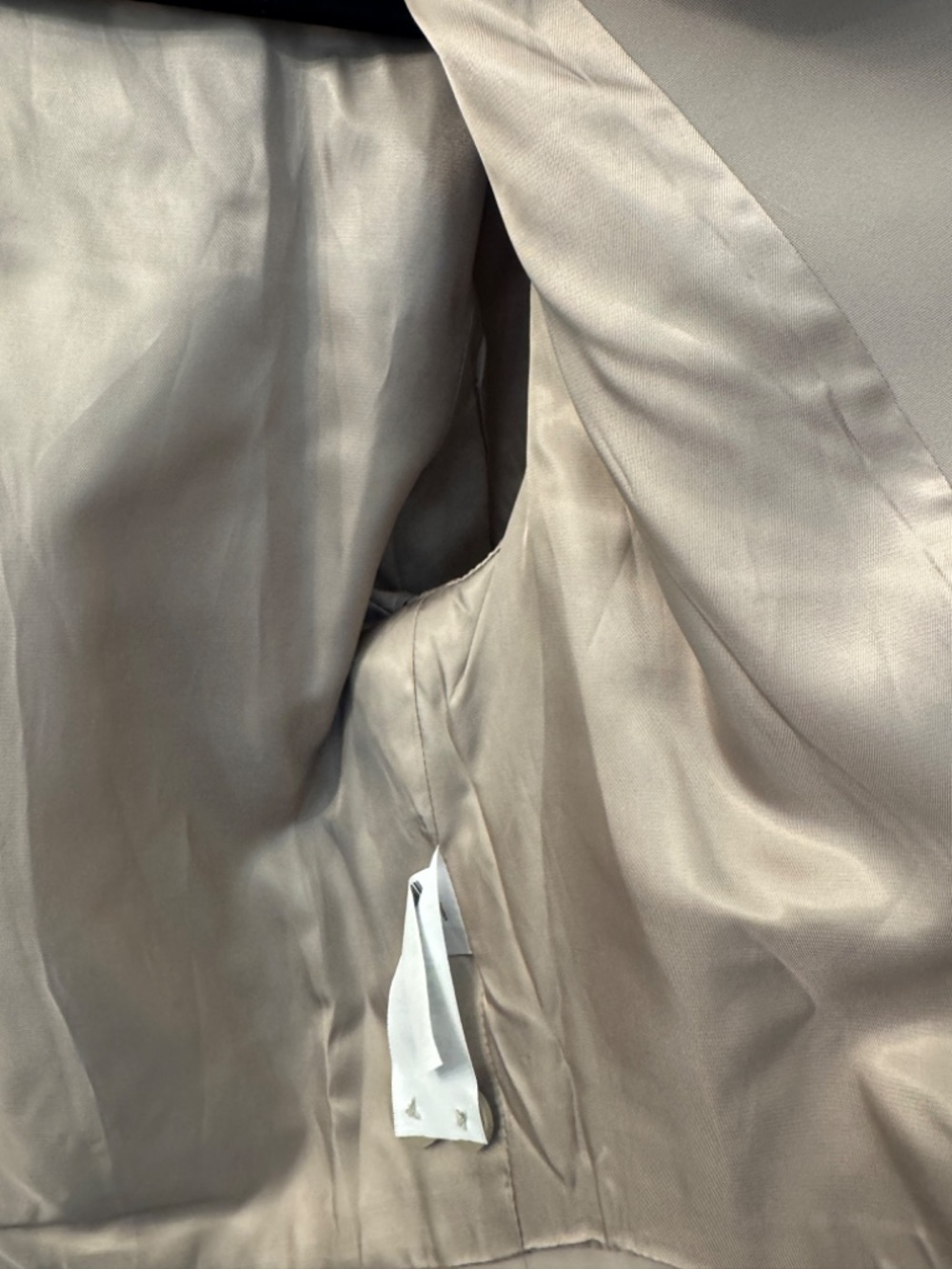 TWO Quince Stretch Crepe Cropped Jackets - Size M / Taupe and Black - Picture 7 of 10
